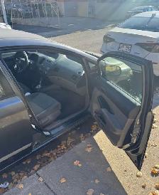 2011 Honda Civic - Photo 4