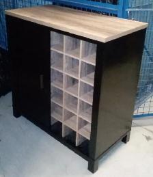 Wine storage cupboard in good condition. - Photo 3