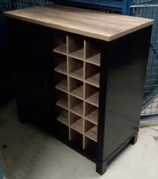 Wine storage cupboard in good condition. - Photo 5