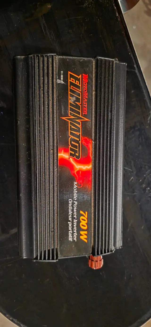 Mobile Power Inverter 700W