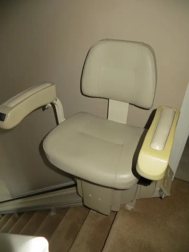 STAIRLIFT by SAVARIA