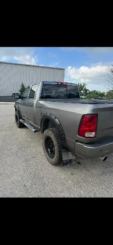 2012 dodge ram 1500 quad cab, 5.7L (safetied) - Photo 4