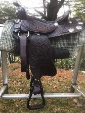 MAGNIFIQUE SELLE WESTERN , MANTEAUX ET SANGLES