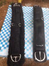 MAGNIFIQUE SELLE WESTERN , MANTEAUX ET SANGLES - Photo 8