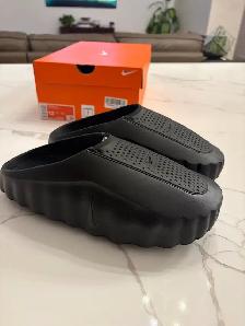 Nike Mind 001