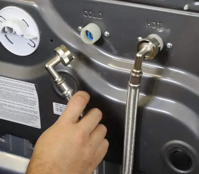 installation de laveuse-sécheuse. (438)738-7323