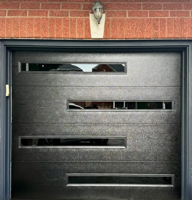 ⭐️NEW GARAGE DOORS⭐️
