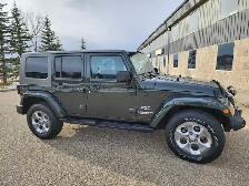 2010 Jeep Wrangler Unlimited Sahara 4x4 - Photo 4