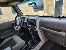 2010 Jeep Wrangler Unlimited Sahara 4x4 - Photo 7