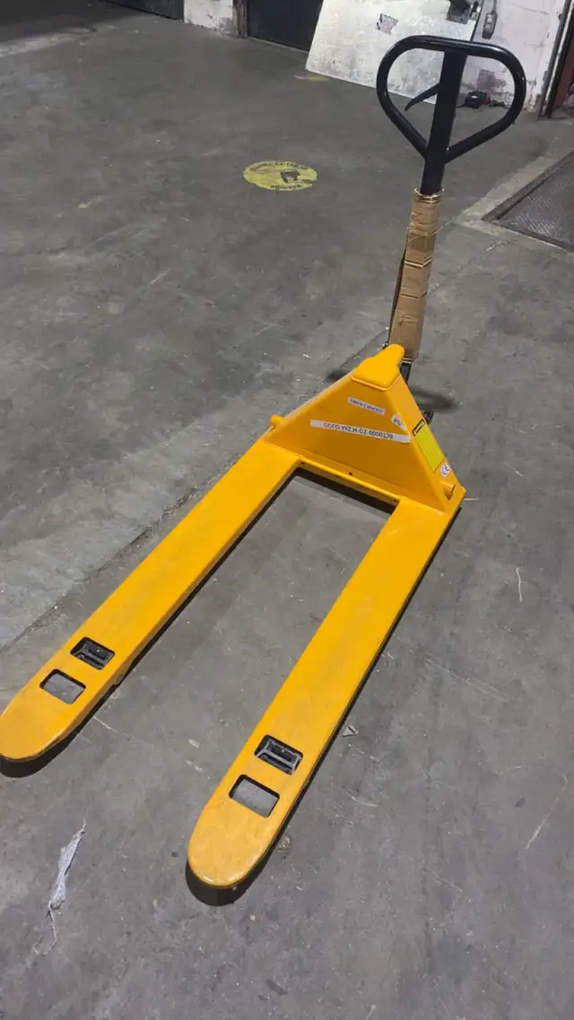 ULINE Standard Pallet Jack For Sale! $350