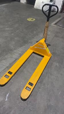 ULINE Standard Pallet Jack For Sale!!
