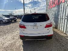 2014 Hyundai Santa Fe XL AWD - Photo 3