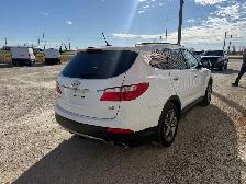 2014 Hyundai Santa Fe XL AWD - Photo 4