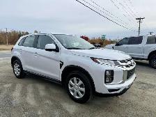 2026 Mitsubishi RVR AWD! CLEAN CARFAX! LOW KMS! FULL FACTORY WAR - Photo 7
