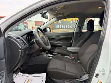 2026 Mitsubishi RVR AWD! CLEAN CARFAX! LOW KMS! FULL FACTORY WAR - Photo 12