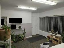 Commercial Plaza Office Space for Lease - 550 Sq Ft, Unit 13 Upp