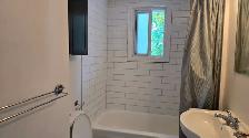 4 1/2 bien éclairé et rénové - Photo 10