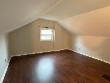House for rent - Photo 3
