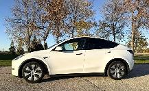 2020 Tesla Model Y LONG RANGE AWD ONE OWNER | NO ACCIDENTS | FSD - Photo 4