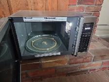 Used Panasonic microwave oven for sale - Photo 4