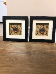 2 BEAUX CADRES NEUFS VITRÉS 6'x6'MOTIFS AFRICAINS: $15.00 CHAQUE - Photo 2