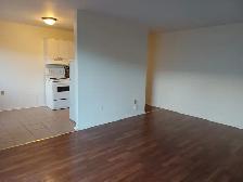 Large 1or2 Bed with Bal Free parking & Storage FROM$1459   Elec - Photo 6