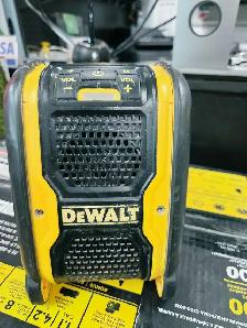radio dewalt