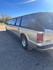 2003 Ford Excursion XLT stretch Limousine - Photo 6