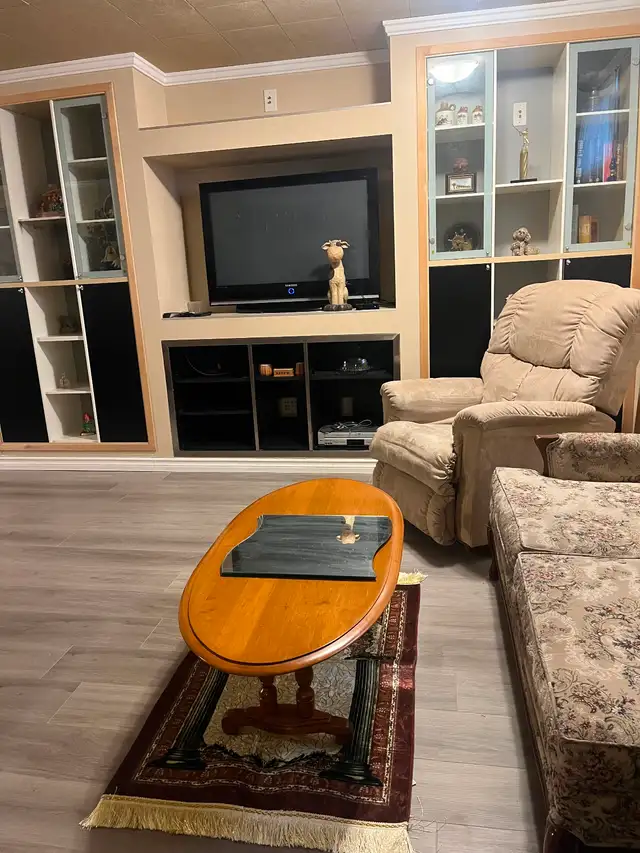 Furnished RM available immediately $575 BasementSuite sharing