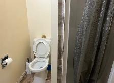 Furnished RM available immediately $575 BasementSuite sharing - Photo 6
