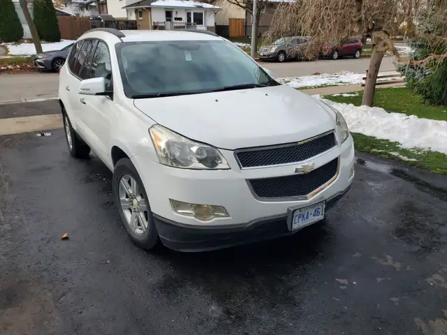 2010 CHEVROLET TRAVERSE, 195,000 km/ V6