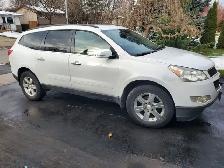 2010 CHEVROLET TRAVERSE, 195,000 km/ V6 - Photo 2