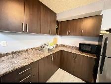 Room Available - Photo 10