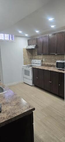 2 bedroom basement newly renovated - Photo 4