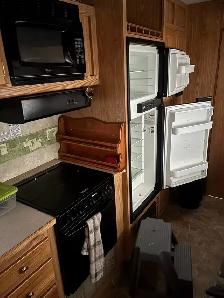2007 Tahoe toy hauler parting out - Photo 5