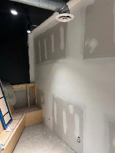 Painter and taper - Photo 4
