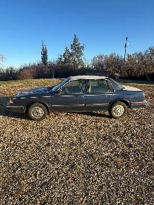 1994 Oldsmobile Cutlass Cierra - Photo 2