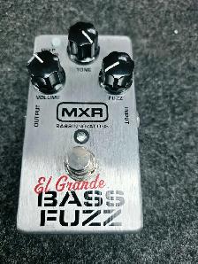 pedale de guitare fuzz