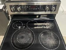 Cuisinière stainless vitrocéramique convection Maytag - Photo 2