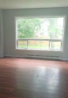 3 Bedroom Townhome with Finished Basement $1695   Utilities