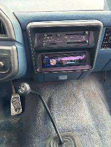1987 Ford F150 4x4 - Photo 6