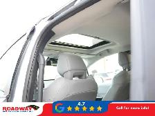 2025 Toyota Sienna 8 Passenger | Heated Leather | Sunroof | A... - Photo 12