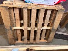 New Condition Wood Pallets For Sale - Photo 2