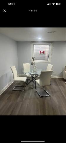 Beautiful 3 Bedroom legal basement apartment - Photo 2