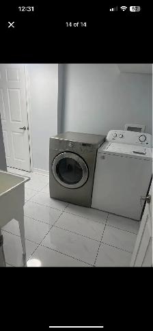 Beautiful 3 Bedroom legal basement apartment - Photo 5