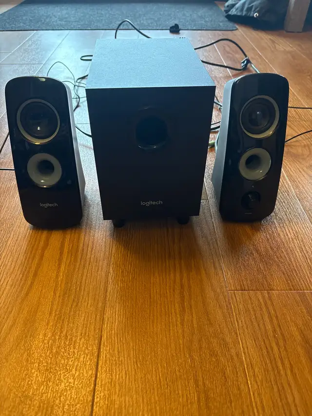 computer speakers with Subwoofer