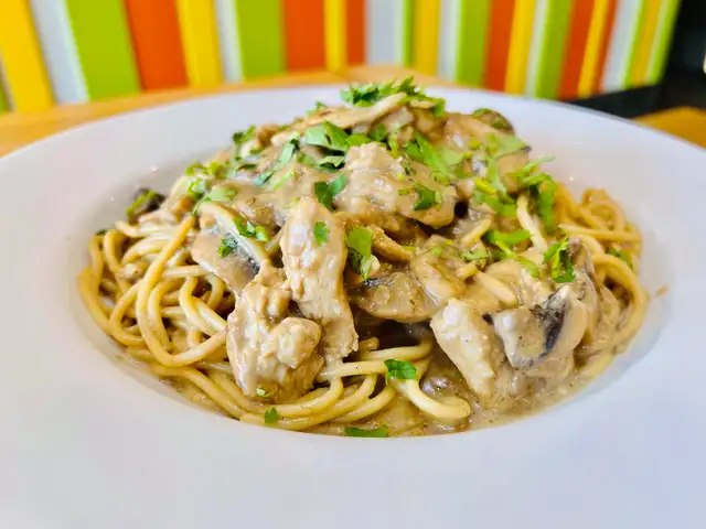 Rice Bowl Deluxe seeking Kitchen line staff!