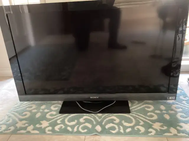 Sony Bravia 40" TV