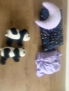 Free Kids IKEA Table/Stools/Side Tables/Toys/Shoes - Photo 3