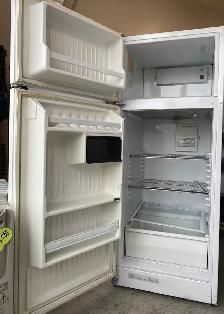 Compact Westinghouse Fridge, - Photo 2